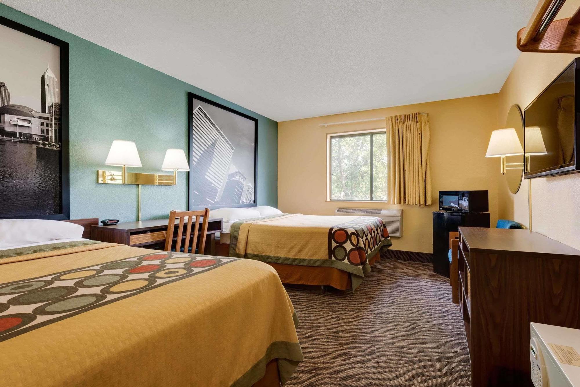 Hotel Super 8 By Wyndham Mentor/cleveland Area Mentor
