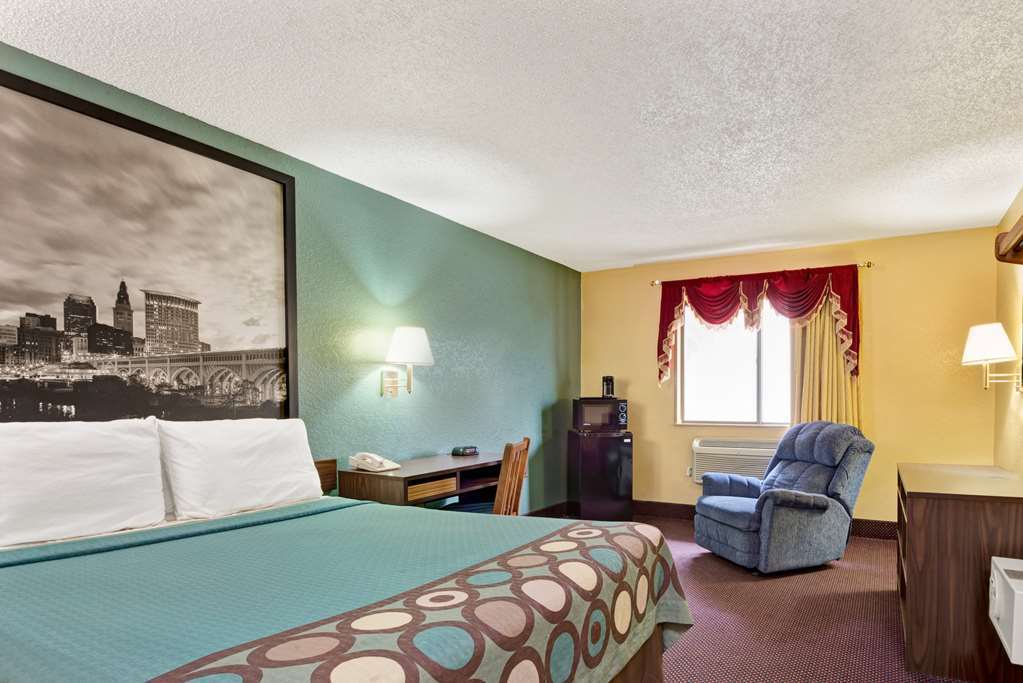 Super 8 By Wyndham Mentor/cleveland Area Hotel