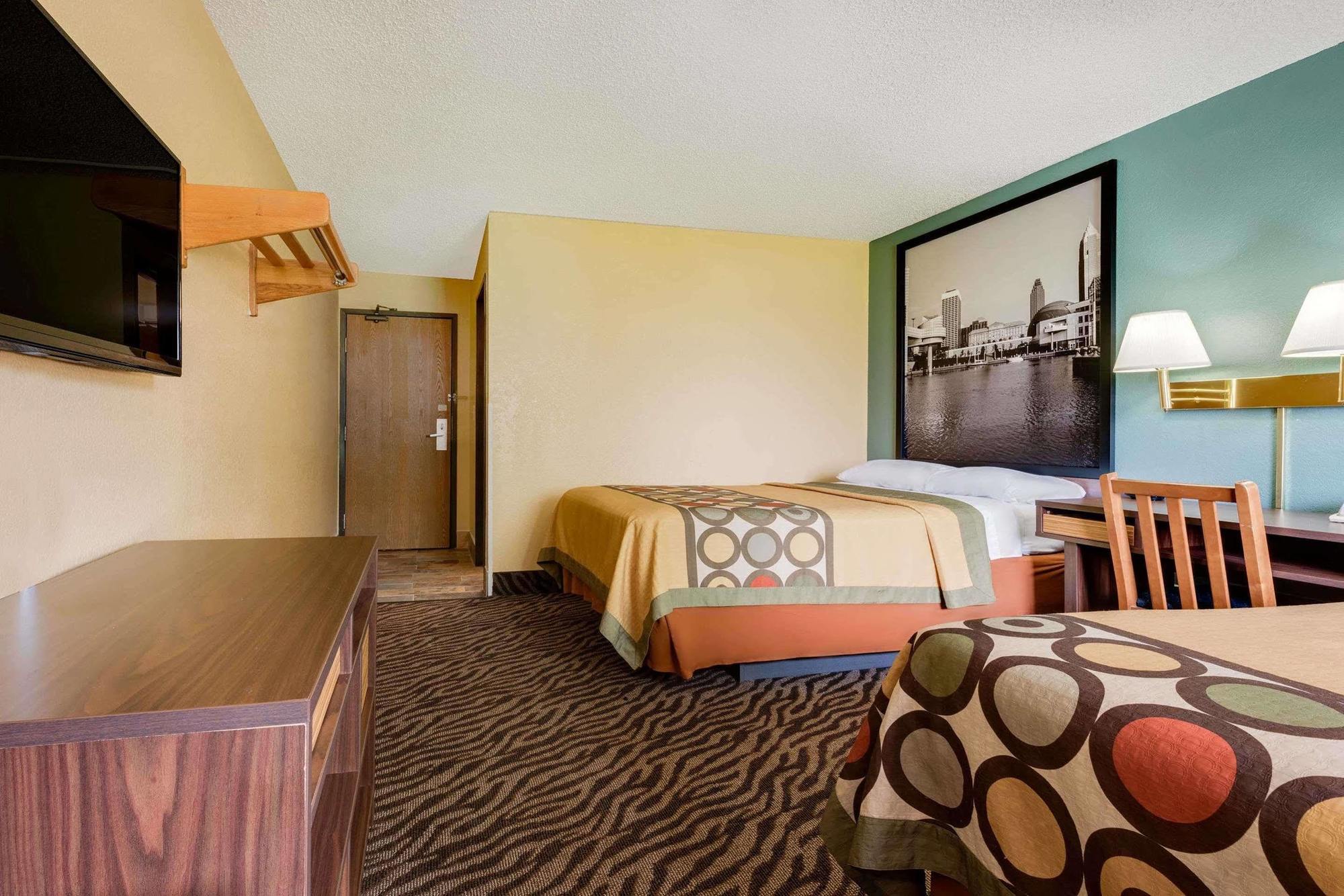 Hotel Super 8 By Wyndham Mentor/cleveland Area 2*